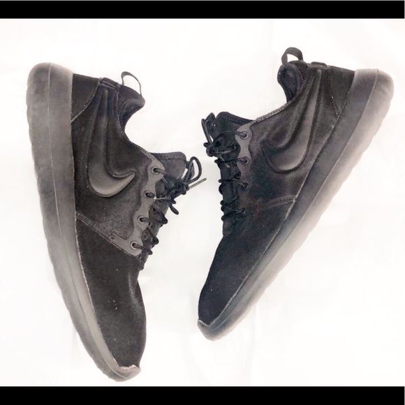 nike roshe 2 triple black